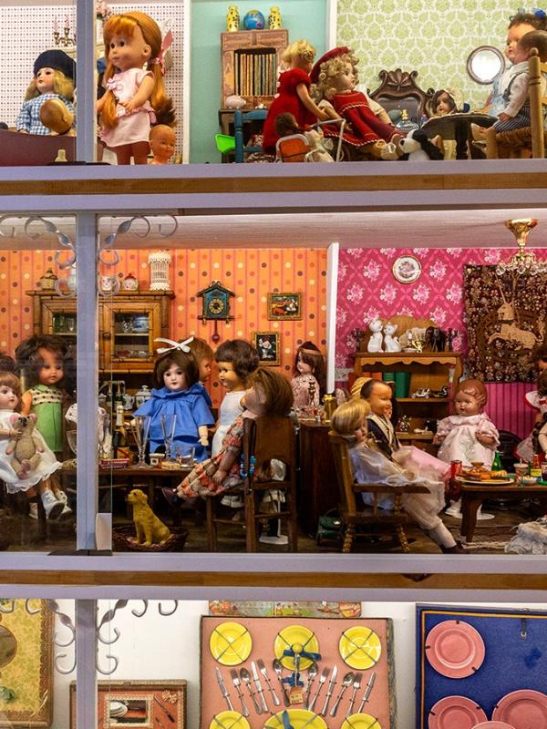 11 Poupées anciennes Marc Zommer photographies