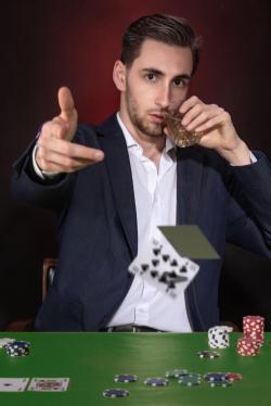 Antoine poker marc zommer photographies 28 pp def portrait